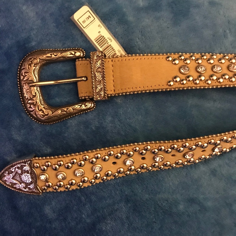 New tan stone belt. Size large. Western.
